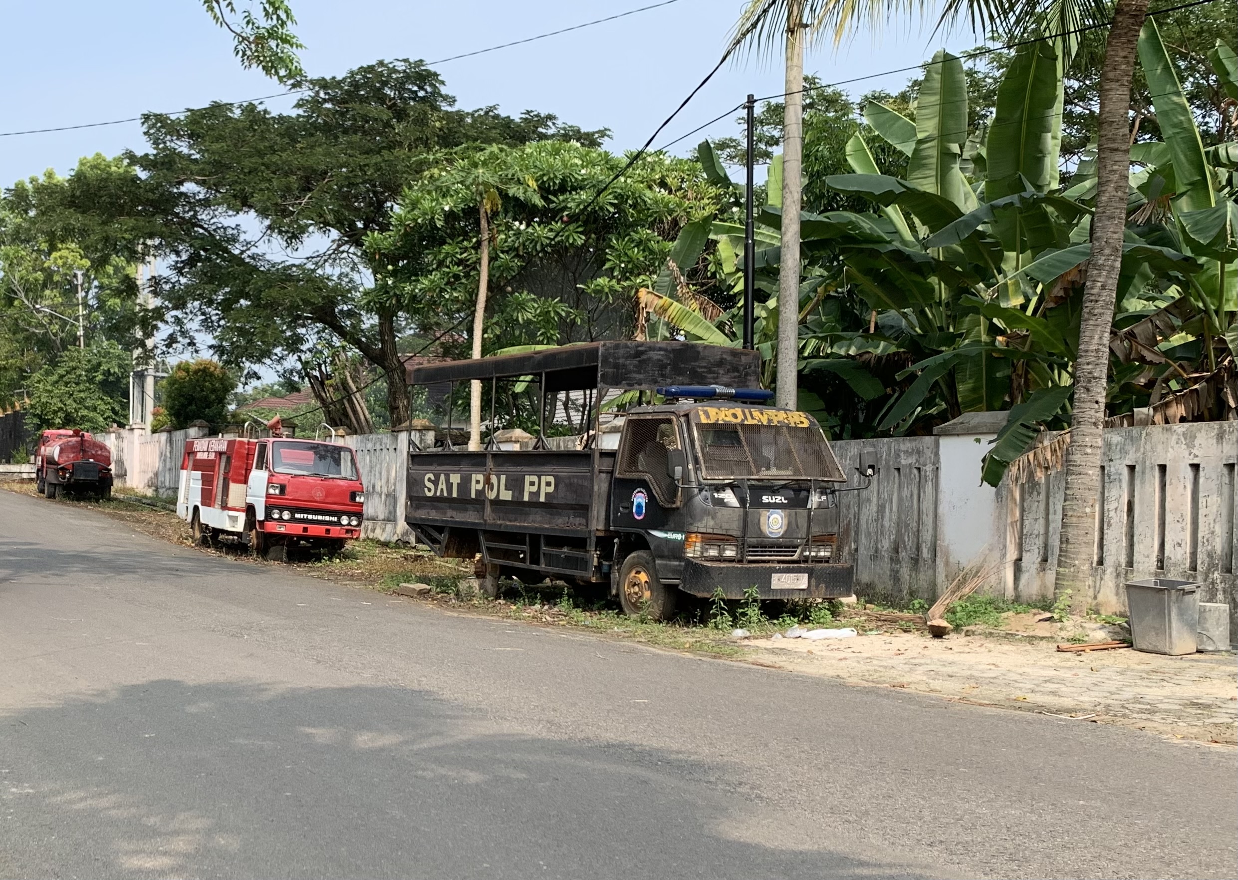 Kabid Damkar Kembalikan Roda Mobil Dalmas