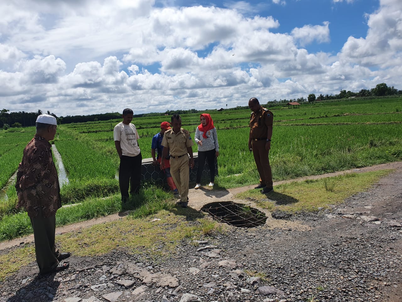 Demi Konstituen, Gorong-gorong Jebol Dijanji Beres