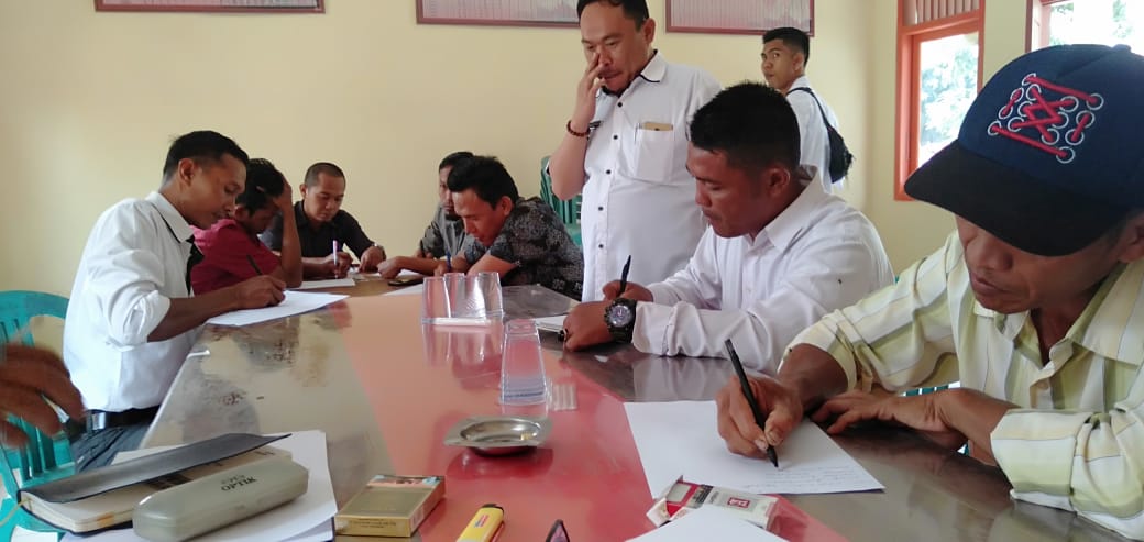 Serahkan Bantuan Papan Petunjuk Evakuasi ke BPBD