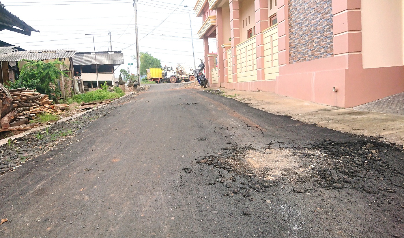 Perdana, Desa Margakaya Bangun 1 Km Jalan Rabat Beton