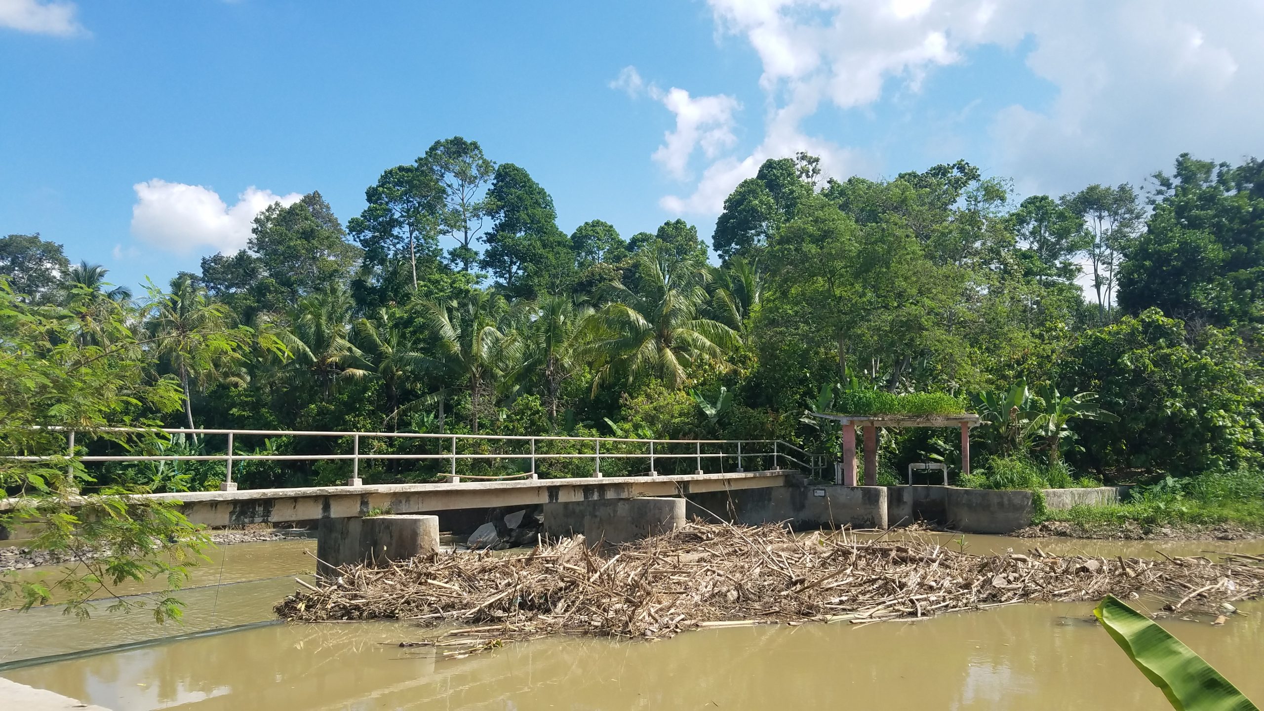 Kerusakan Lingkungan Dibalik Waterbreak