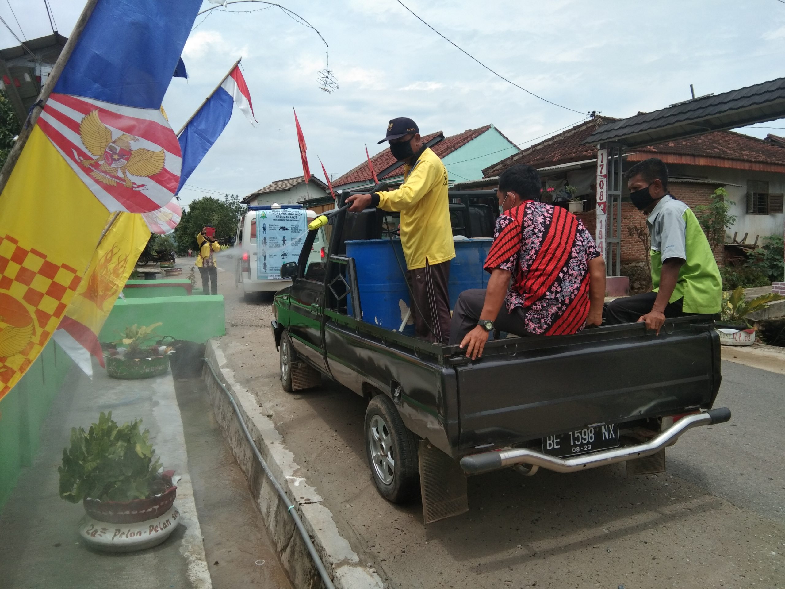 Semprot Jalan Pakai Disinfektan