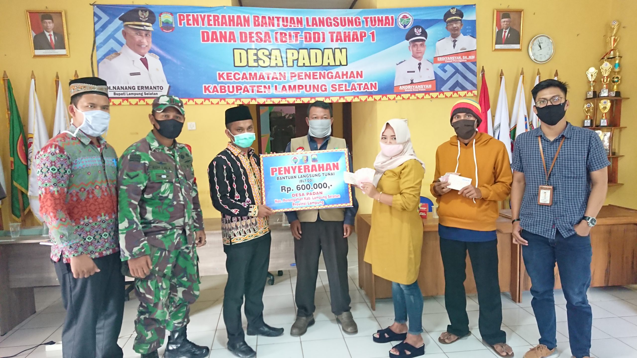 Penyaluran BLT di Desa Padan Dikebut