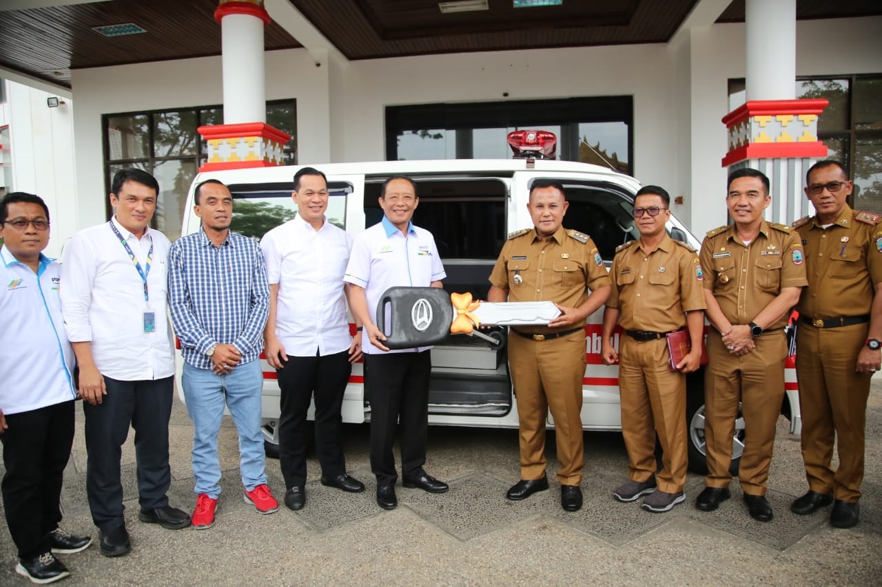 Lamsel Dapat Ambulance dari PTPN VII