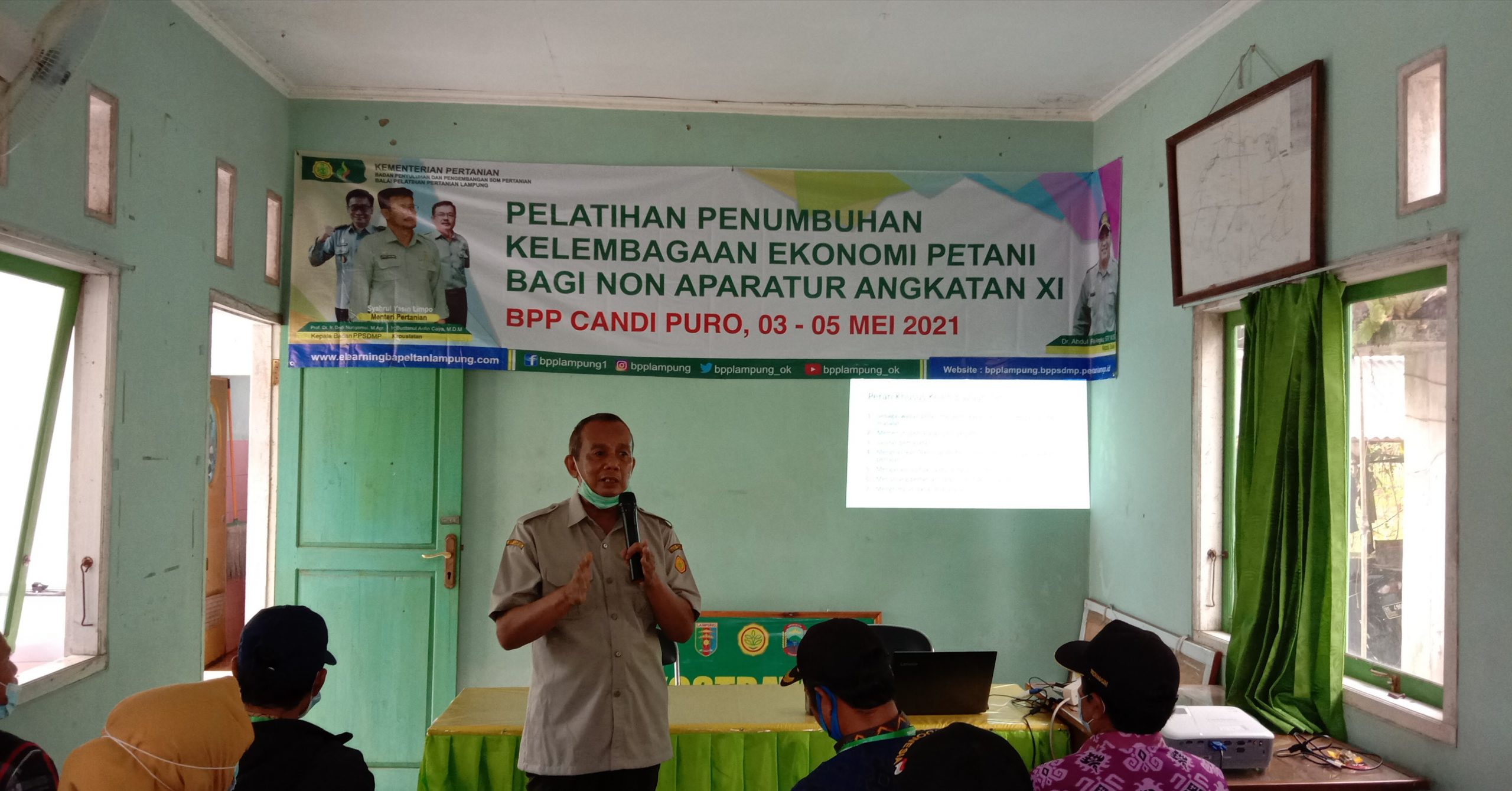 Petani Dibekali Ilmu Kelembagaan Ekonomi