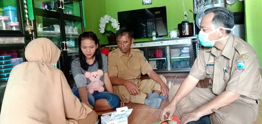 Diduga Selewengkan DD, Warga Laporkan Kadesnya ke Kejari