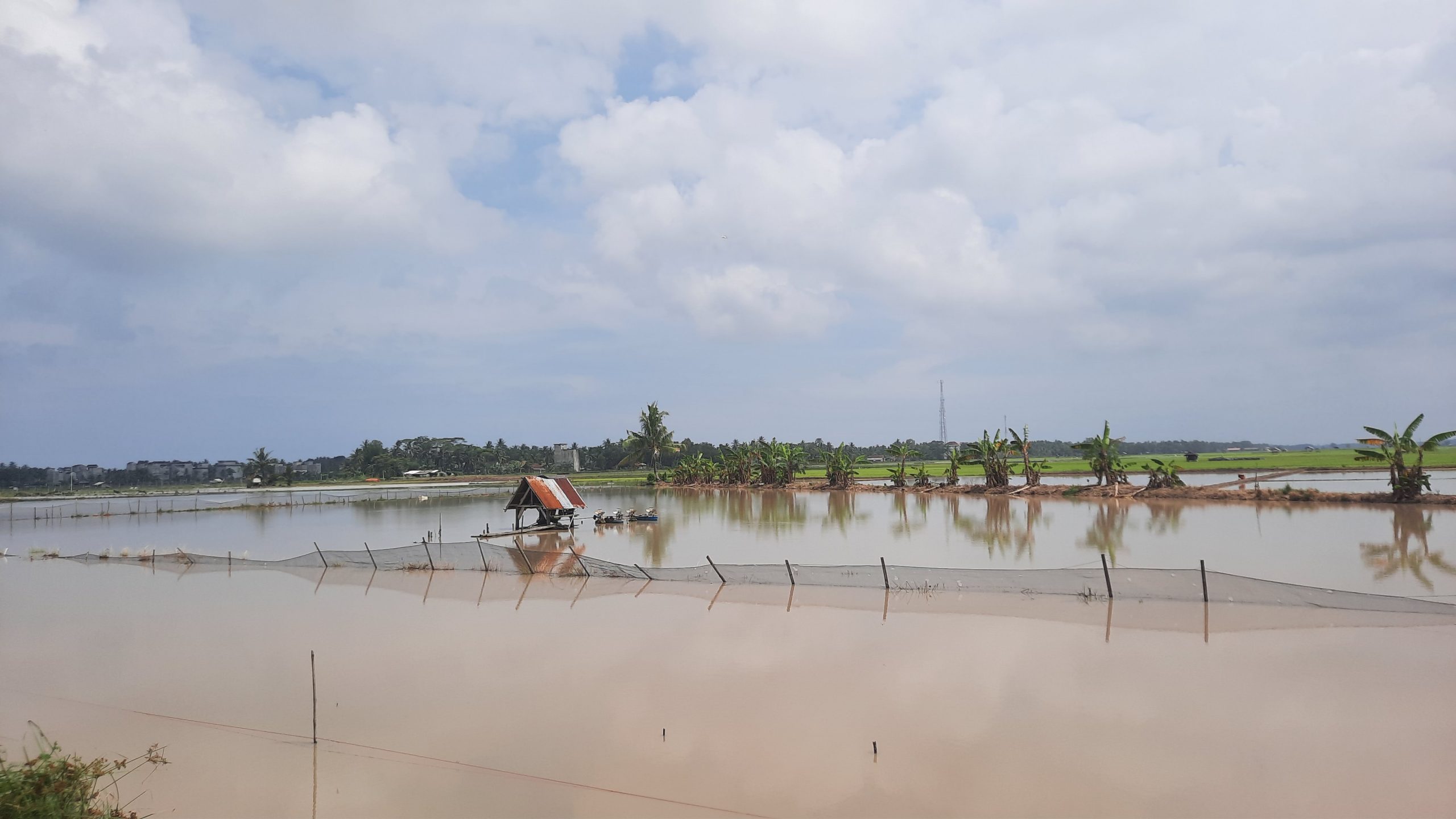 Flyover Jadi Tempat Sampah