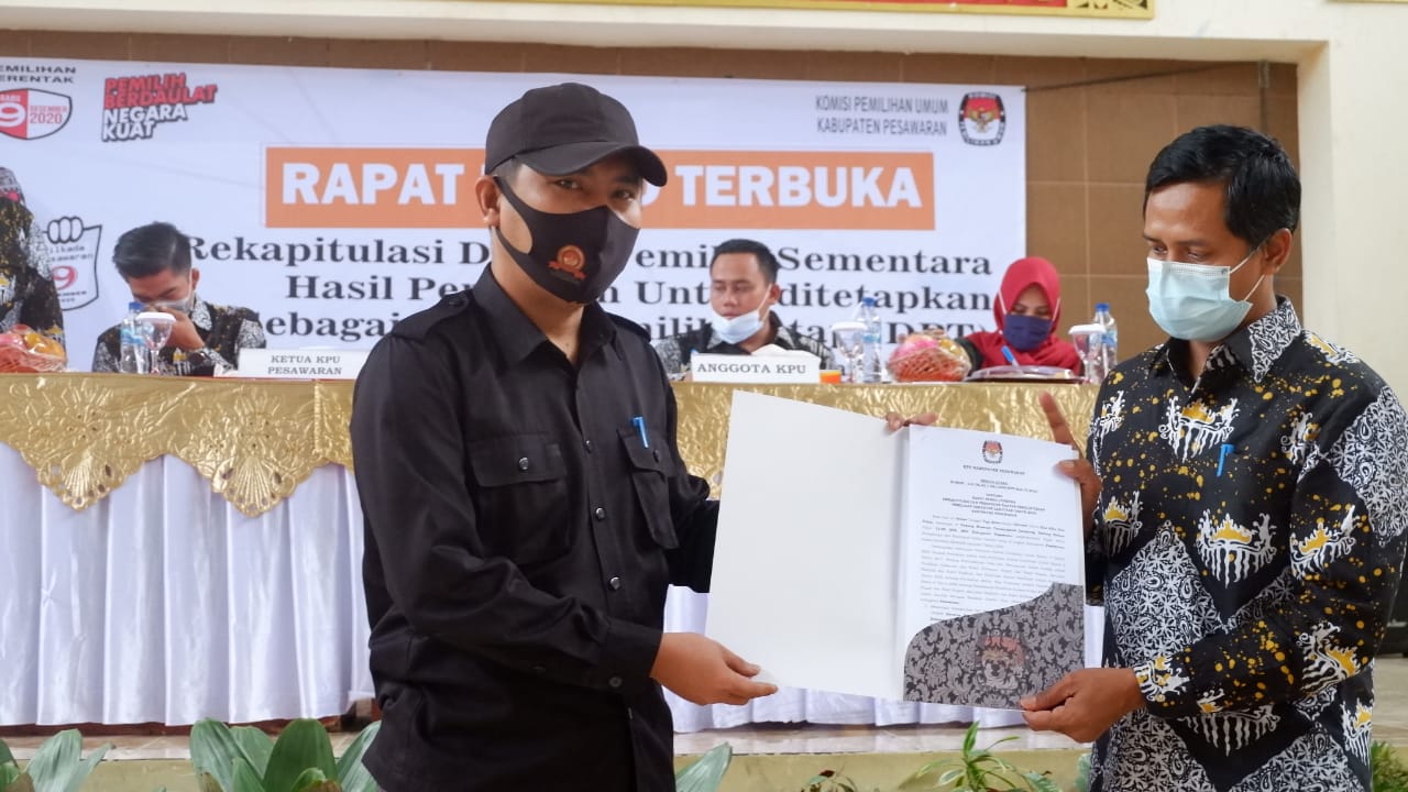 Personel Polres Pesawaran Amankan Rapat Pleno KPU