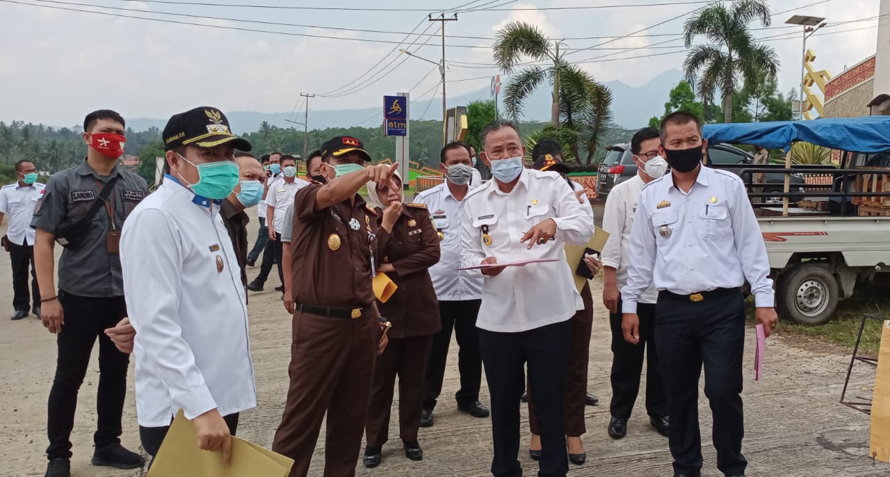 Pemkab Pesawaran Hibahkan Lahan Pembangunan Kantor Kejari