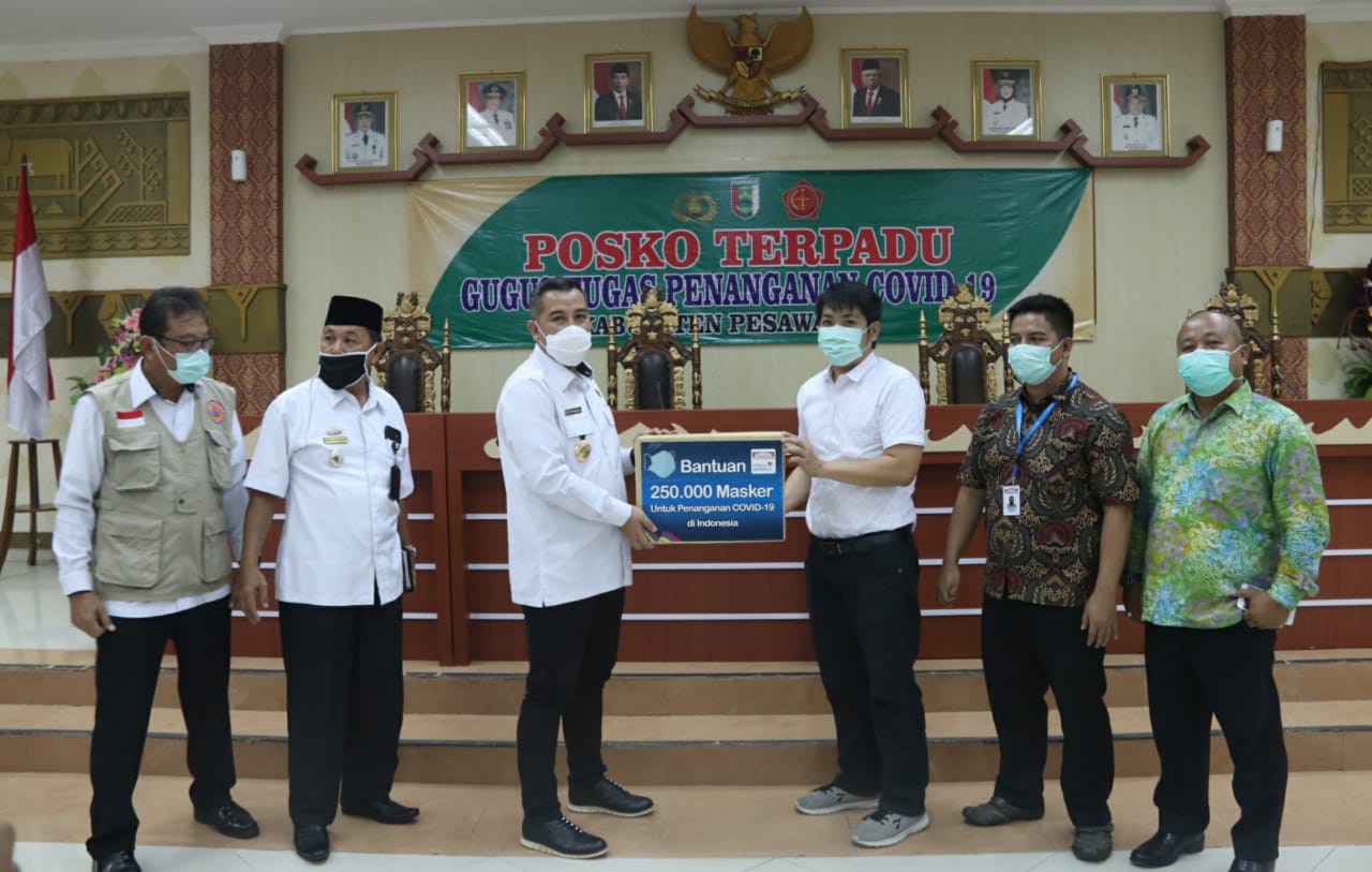 Pemkab Pesawaran Terima Bantuan Masker dan APD