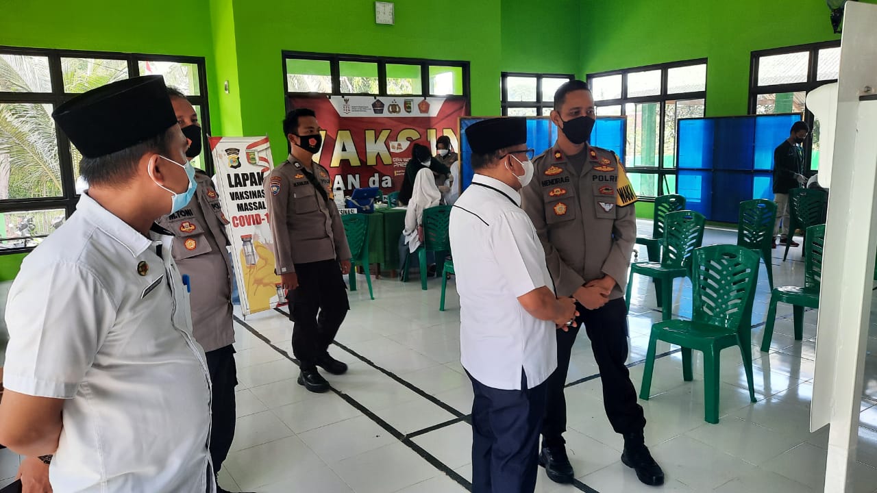 Polres Pesawaran Vaksinasi Pelajar MAN dan MTs