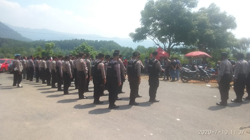 Polres Pesawaran Monitor Akses Pantai Sari Ringgung