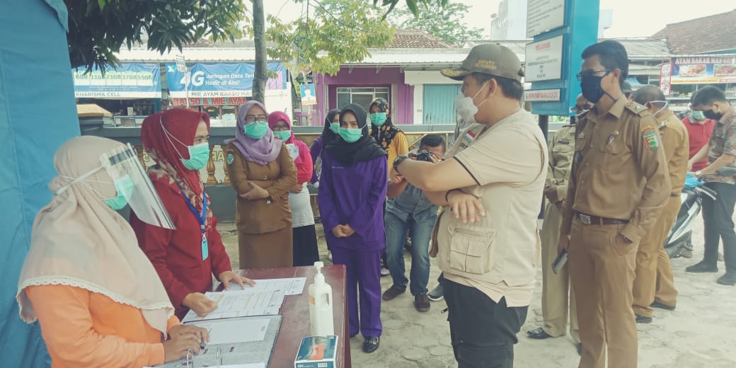 Bupati Dendi Sidak Posko Screening dan Puskesmas Hanura Dalam Tangani Corona