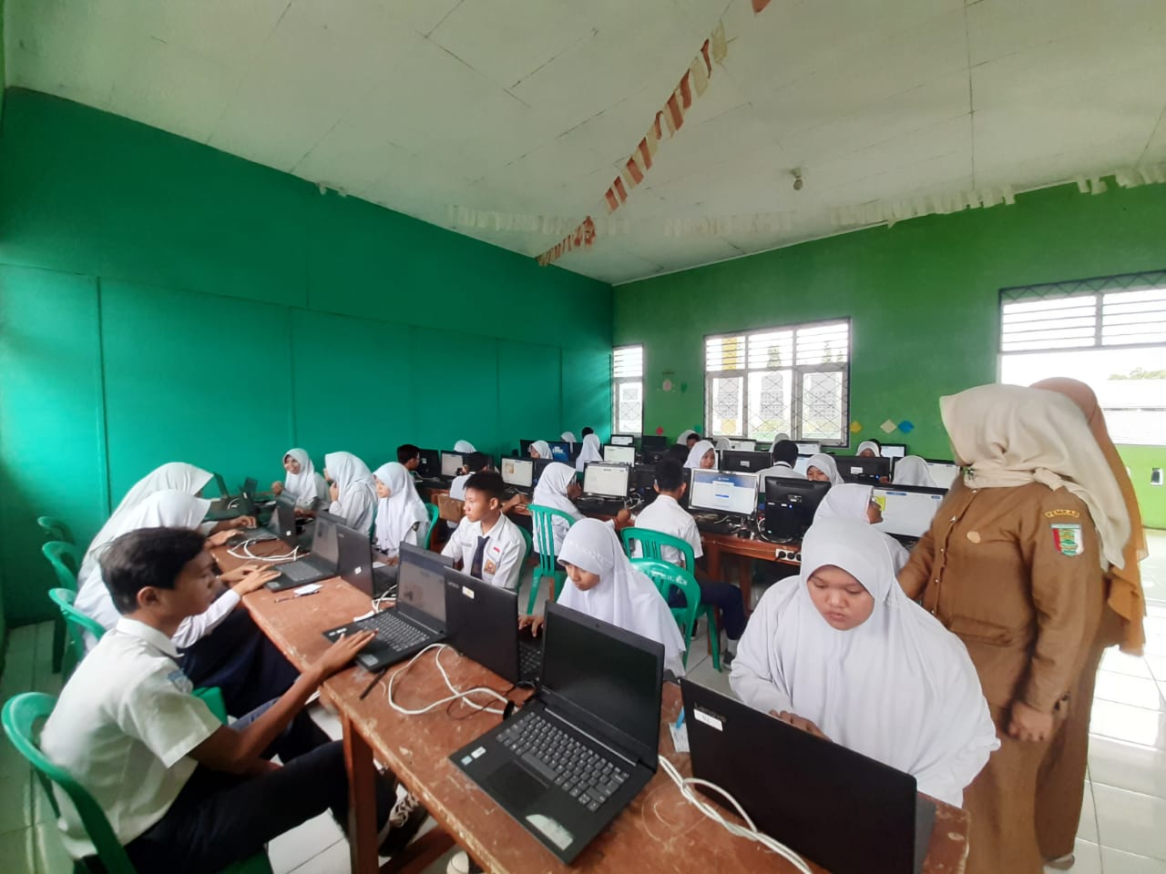 Satlantas Polres Pesawaran Sosialisasi Prokes