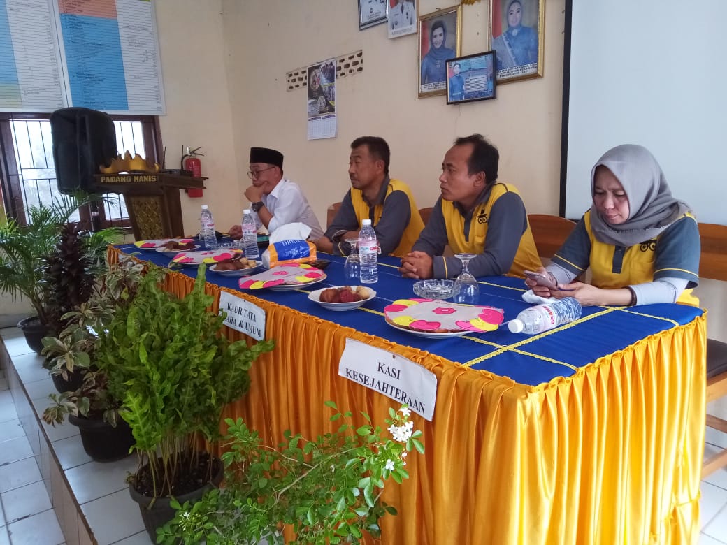 Tim Inspektorat Kabupaten Pesawaran Monitoring Desa Padang Manis