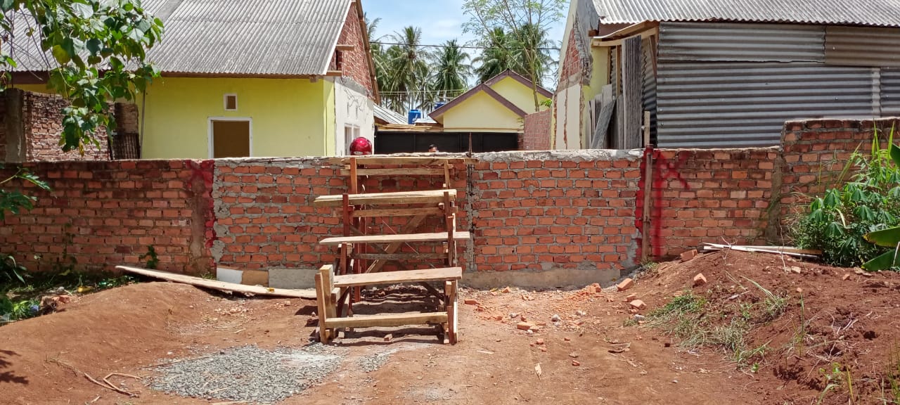 Akses Jalan Ponpes Daarul Ulum Al Fatah Terhalang Tembok Pesawaran Residence