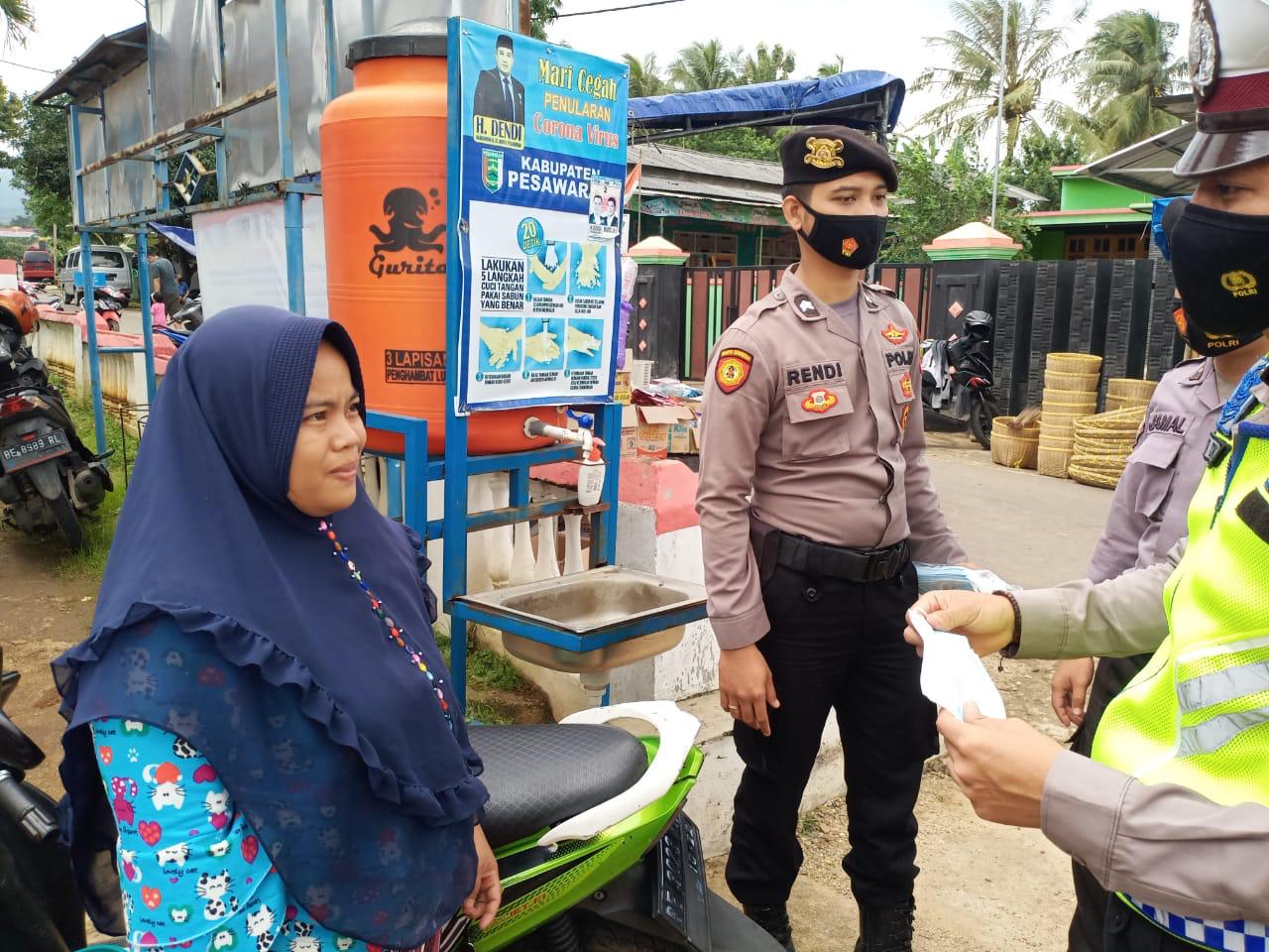 Polres Pesawaran Salurkan Bansos Kepada Anak Yatim Piatu