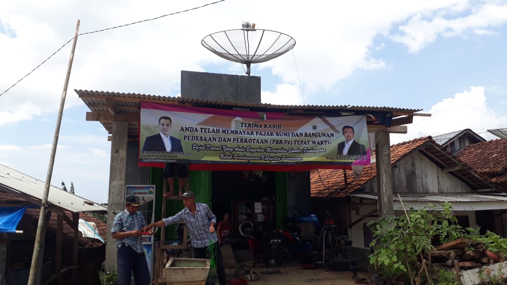 Bapenda Pasang Banner Ucapan Terimakasih Kepada Wajib Pajak