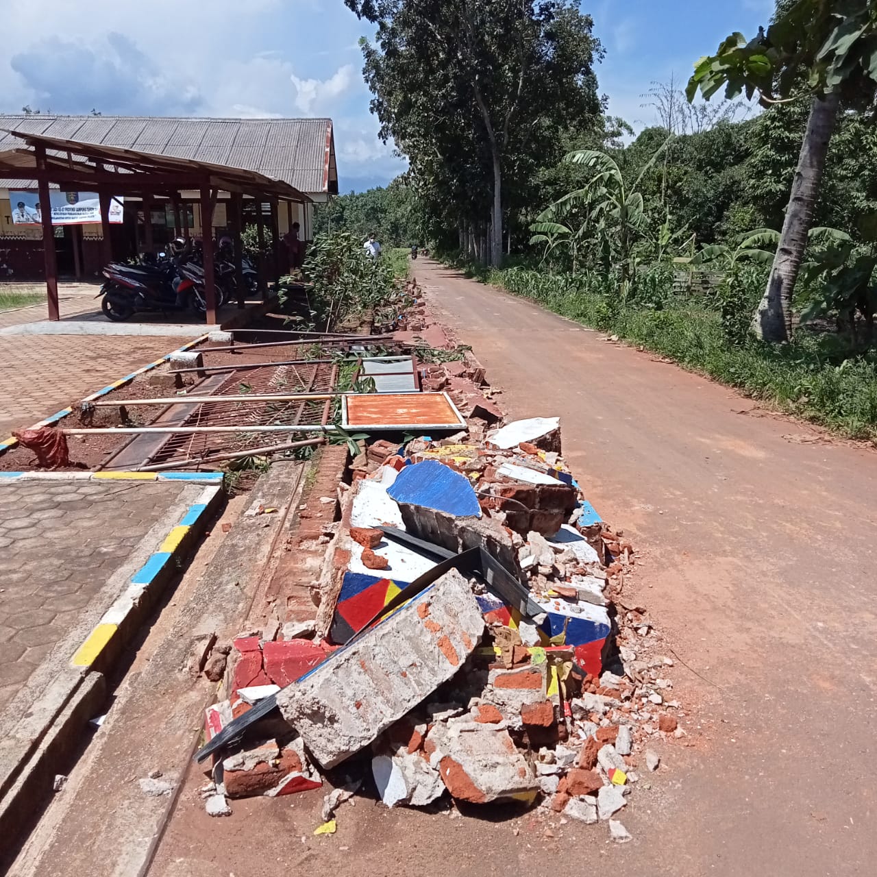 SDN 30 Negerikaton Disapu Puting Beliung, Disdikbud Turun Tangan