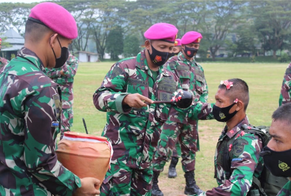 Yonif-9 Marinir Gelar Tradisi Penerimaan Tamtama Remaja Baru