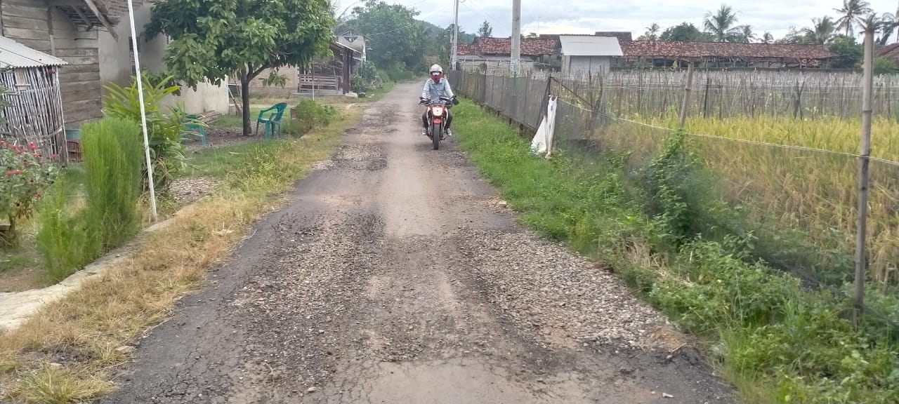 Komisi III Soroti Pengerjaan Jalan Lingkungan