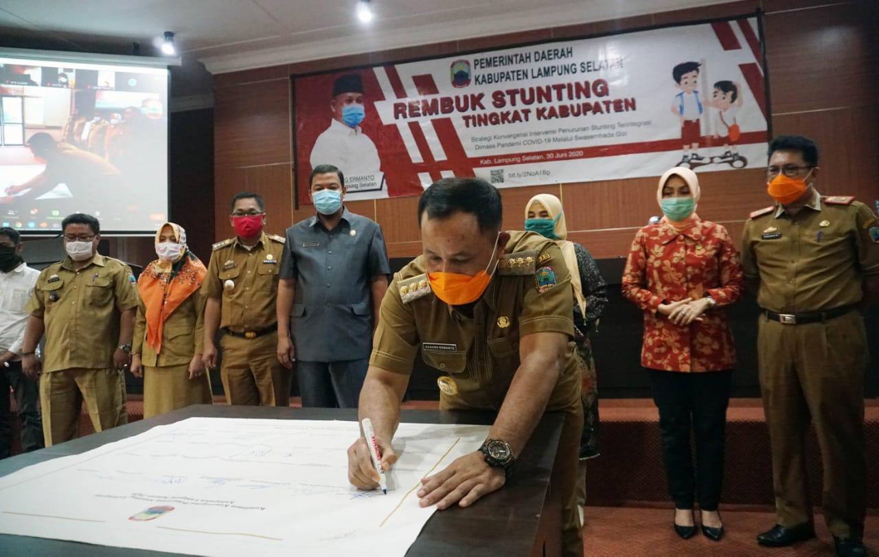 Rembuk Stunting, Bupati Hingga Kepala Desa Teken Komitmen Bersama