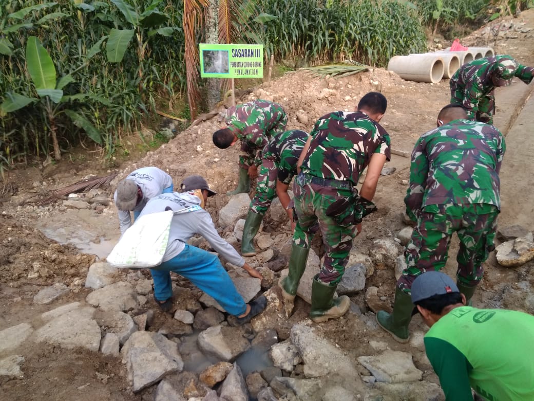 Masa Lalu TNI Terlahir Dari Rakyat