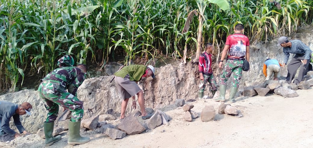 Angkong Jadi Sarana Percepatan di TMMD