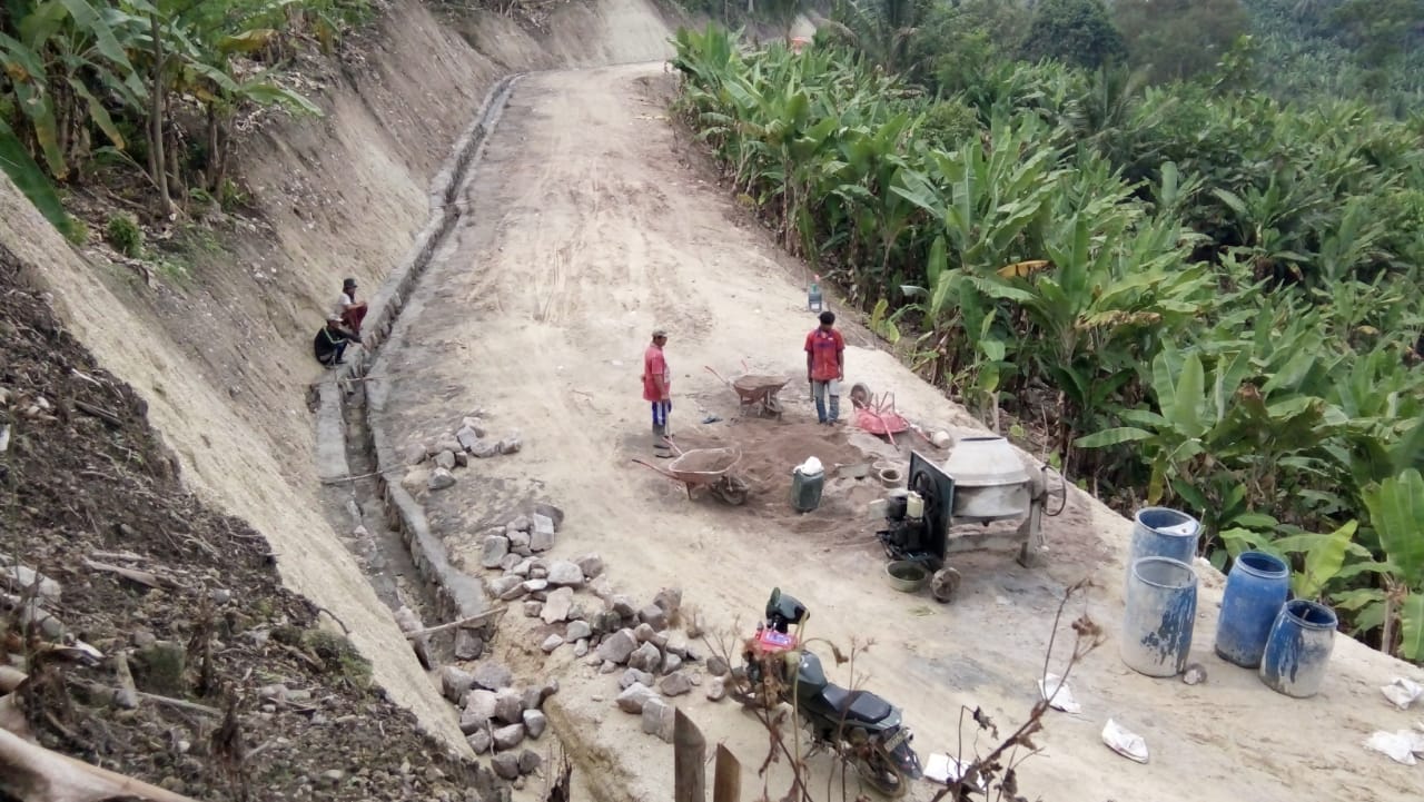 Jalan Terbentang, Masyarakat Senang