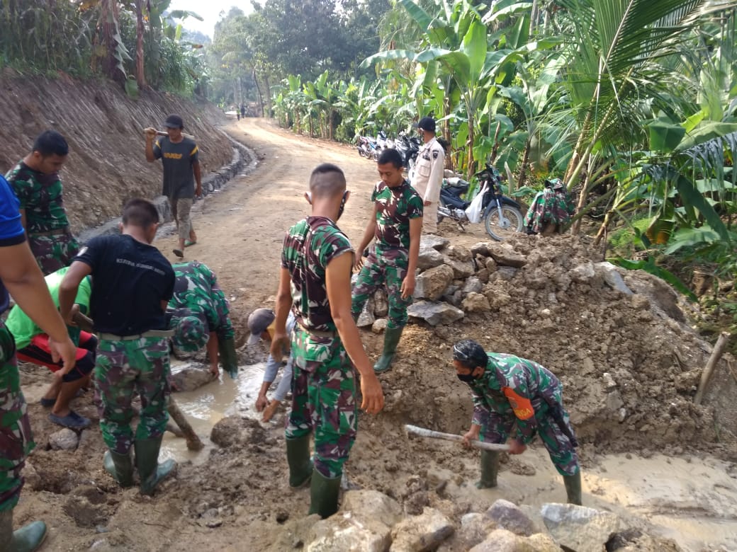 Babinsa Wajib Turun Tangan di TMMD