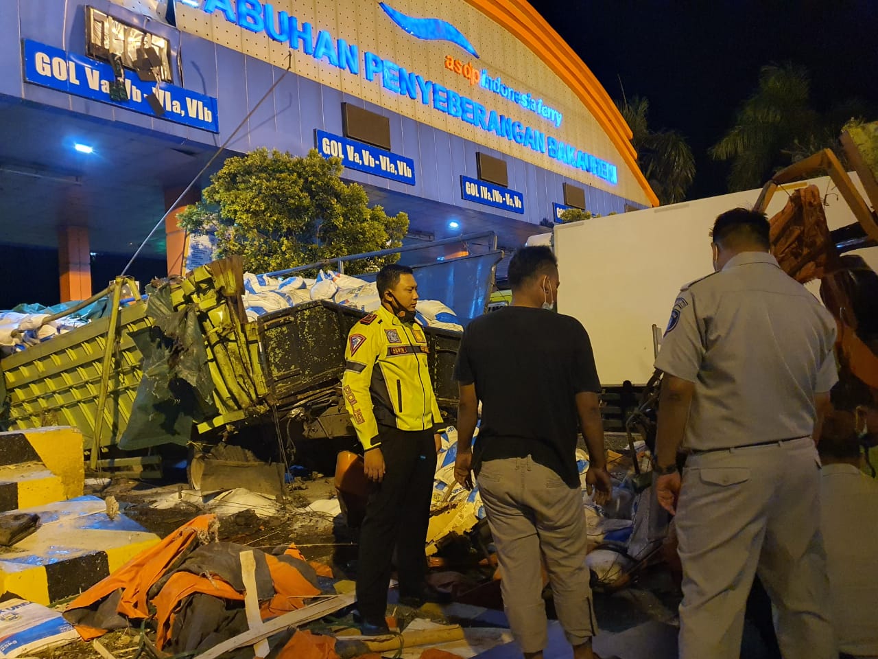 Kecelakaan Maut di Tol Gate Bakauheni, 2 Meninggal Dunia