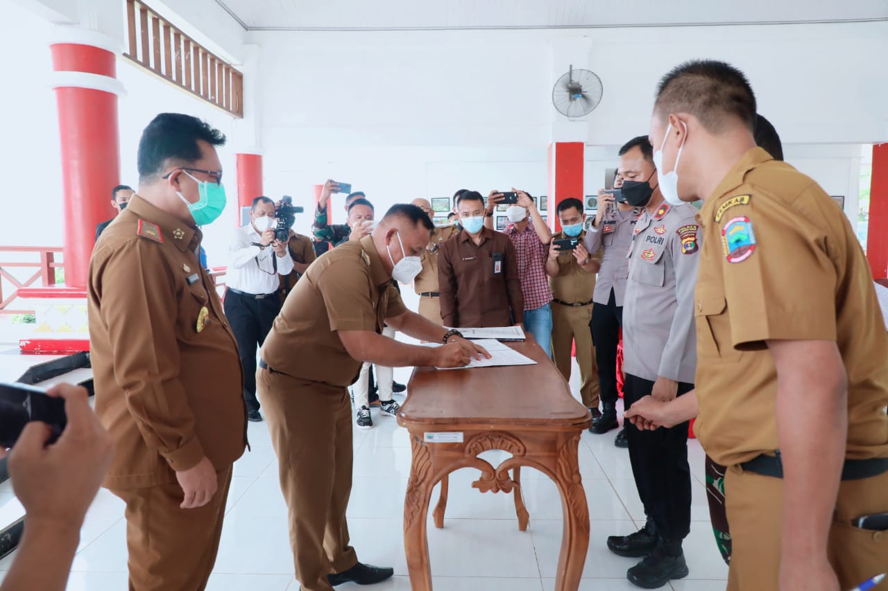 Pemkab Lamsel MoU dengan TNI-Polri dan 4 Perguruan Tinggi