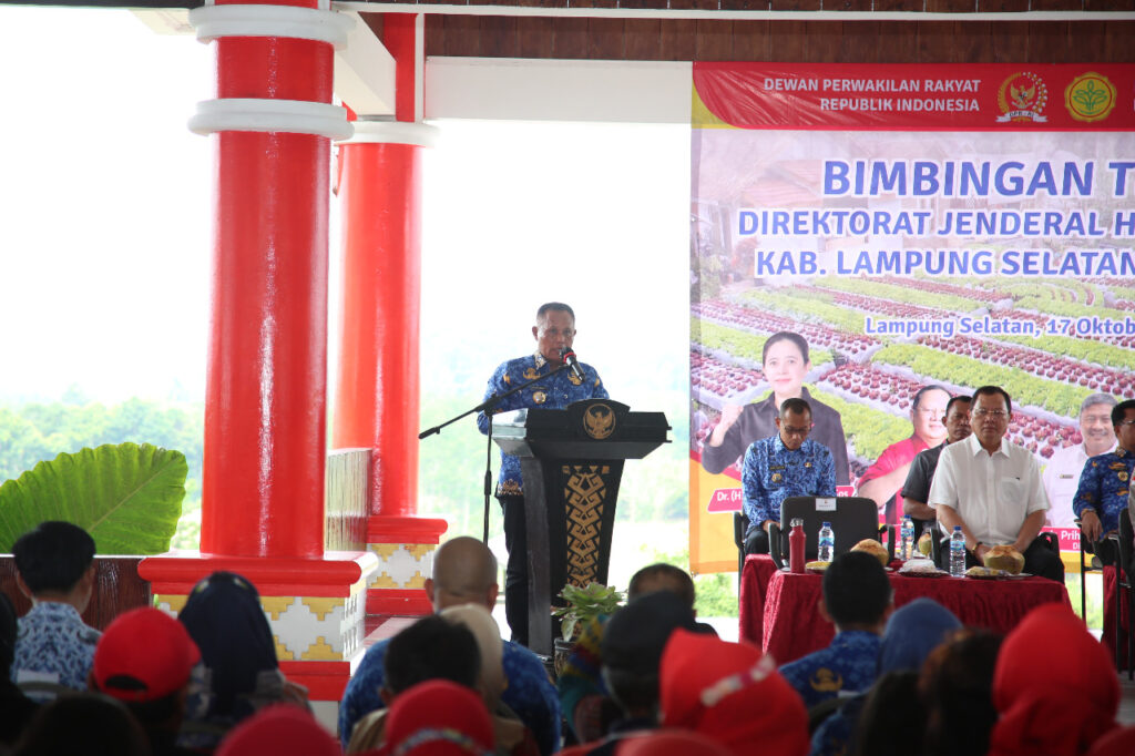 Petani Lamsel Dapat Bimbingan Dirjen Hortikultura