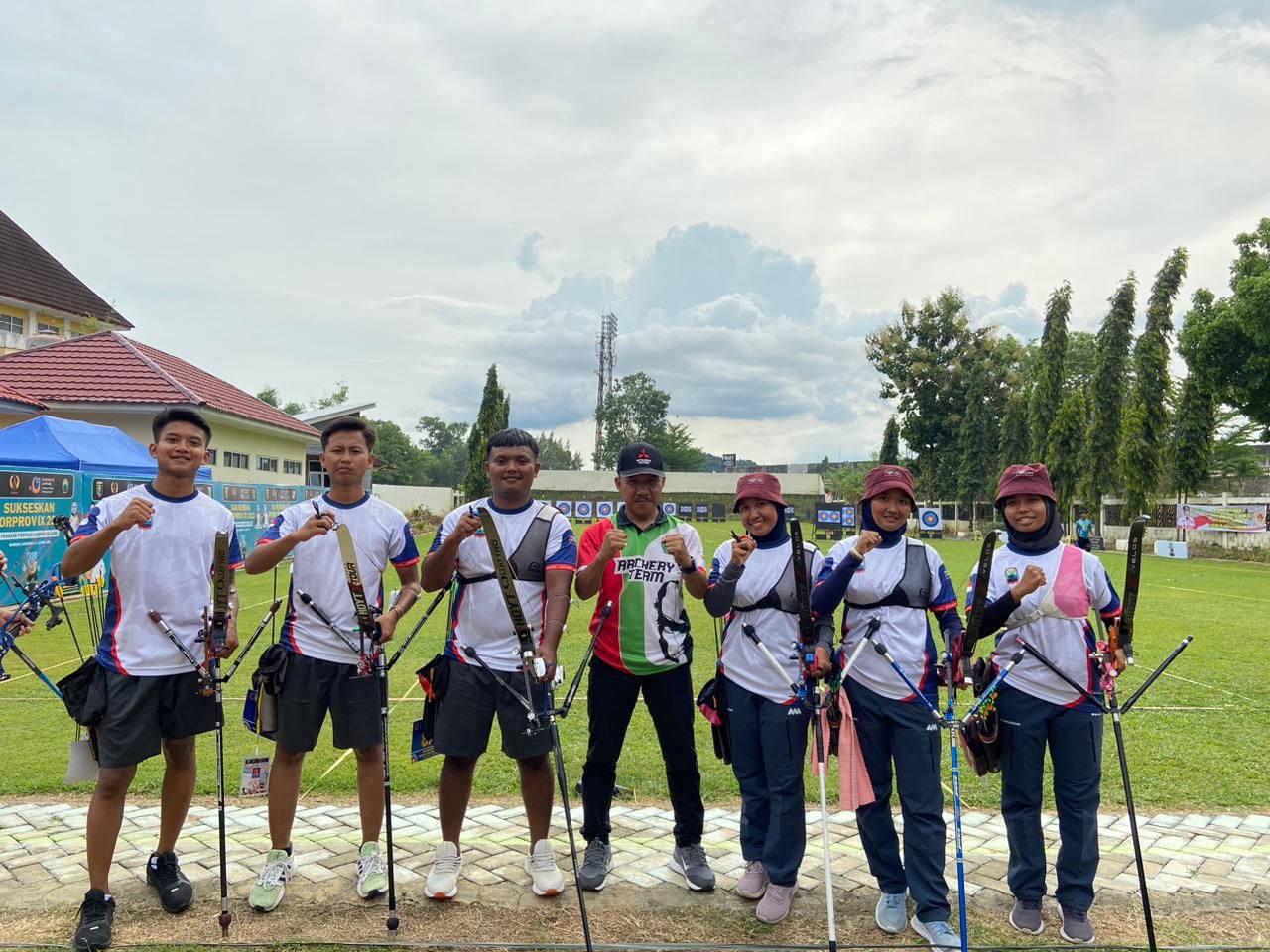 Hari Pertama, Cabor Panahan Lamsel Borong 3 Medali Emas