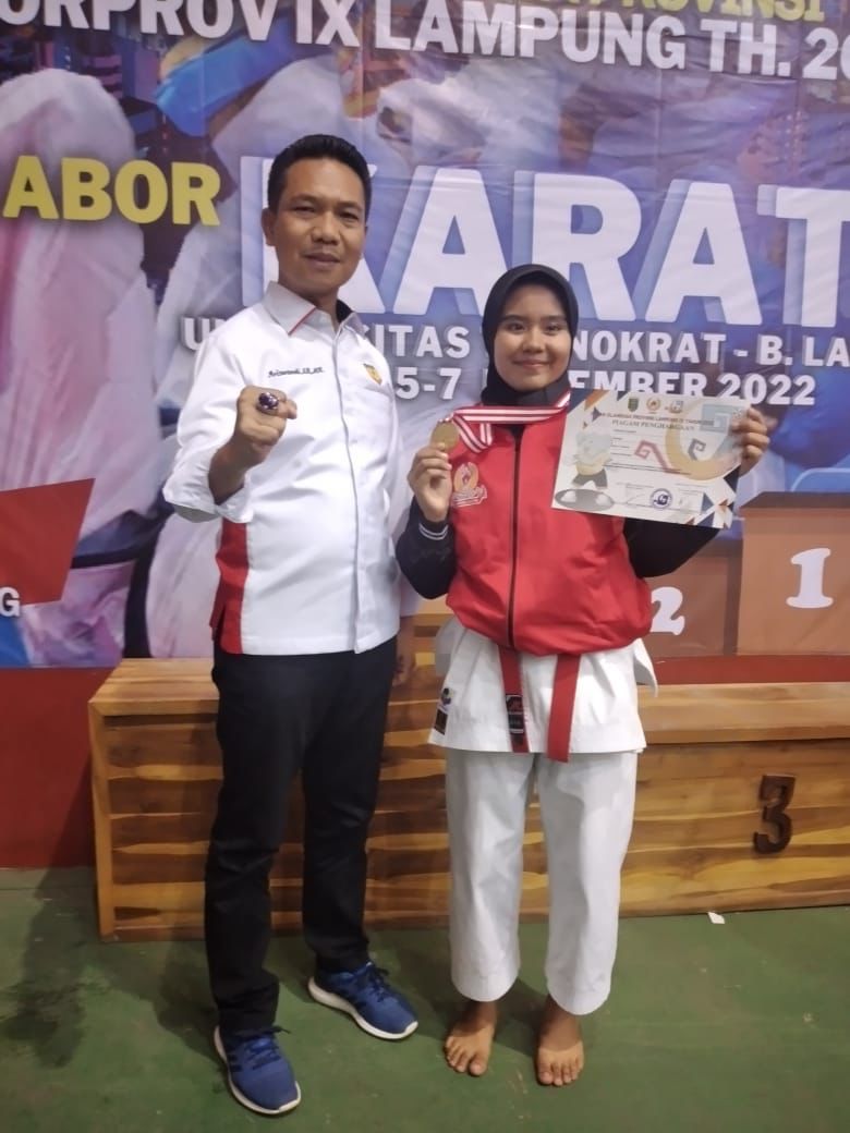 Karateka Lamsel Sabet 1 Medali Emas