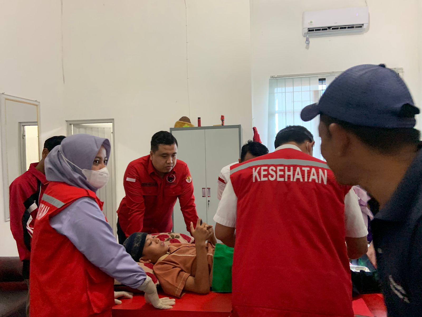 BBHAR Jalin Kedekatan Dengan Masyarakat Lewat Sunatan Gratis, Jalankan Instruksi Ketua DPC PDIP Lamsel