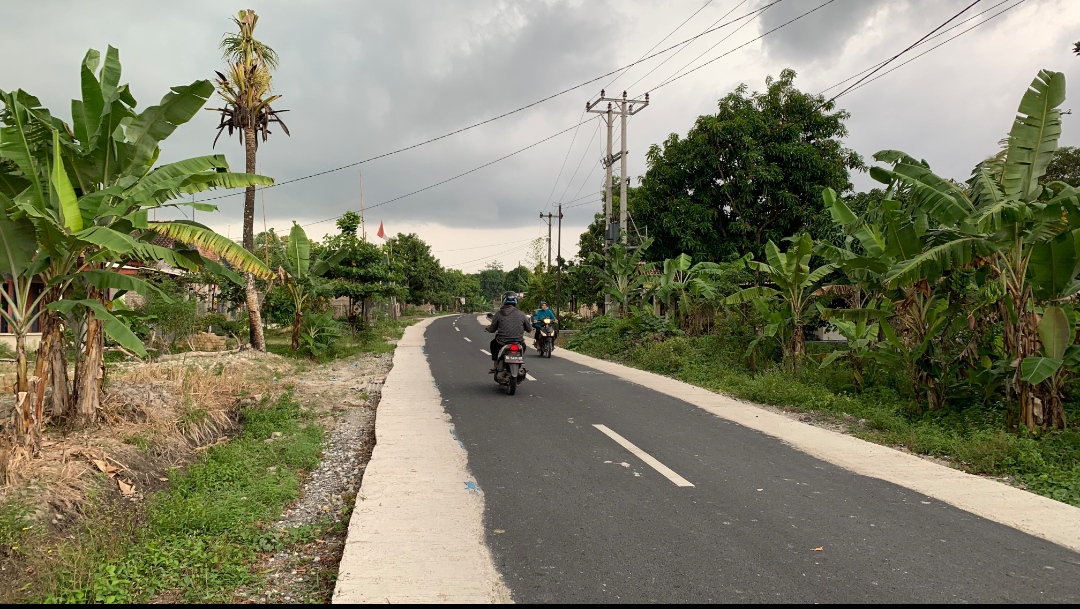 Jalan Poros Palas Aji – Bumidaya Sudah Mulus, Bikin Pengendara Nyaman