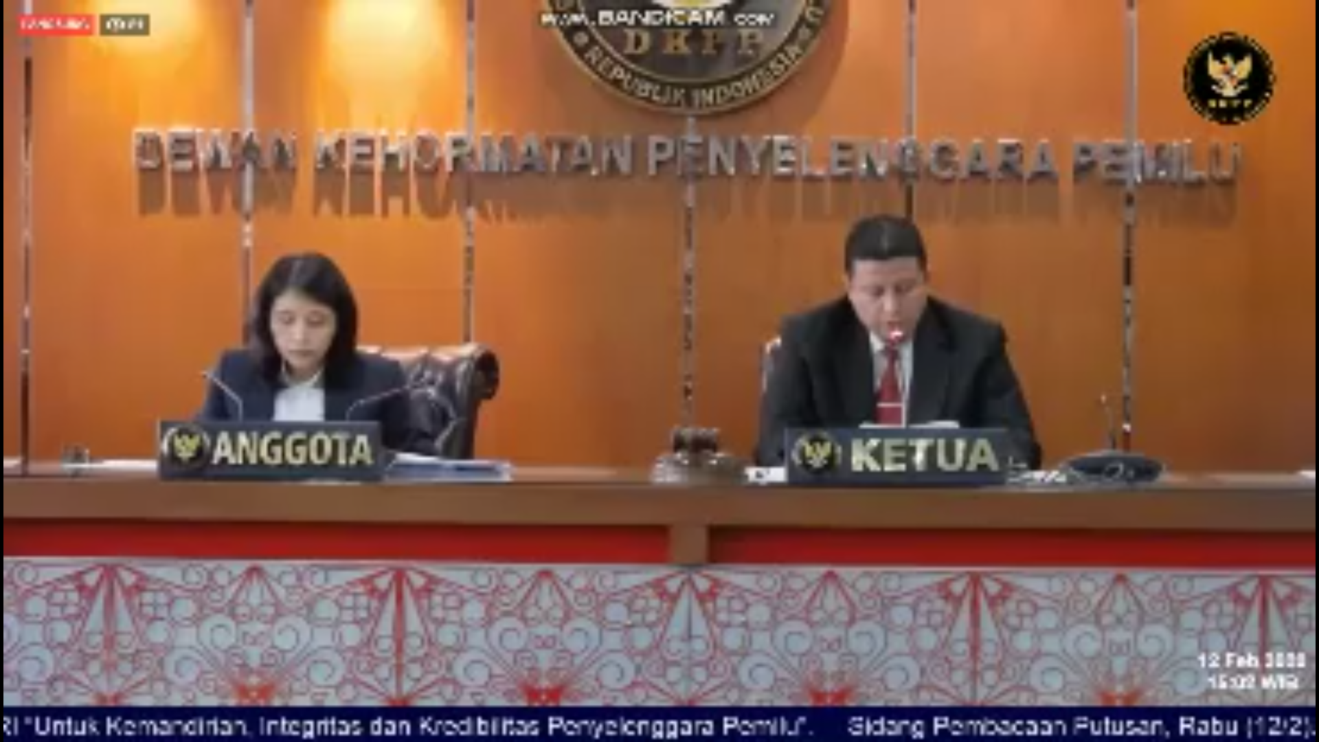 Tok! Esti Diberhentikan dari Komisioner KPU Lampung