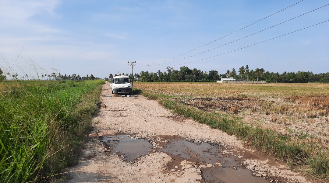 Jalan Desa Pulau Tengah Diperbaiki Pekan Depan