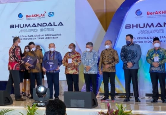 Pemerintah Provinsi Lampung Terima Penghargaan Bhumandala Award 2022