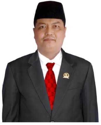 Ozi Yakin Masyarakat Percaya Prabowo