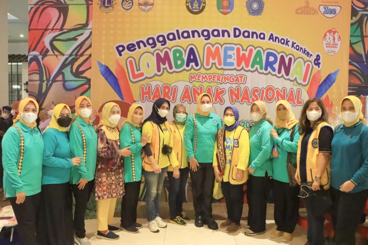  Riana Sari Arinal Hadiri Kegiatan Penggalangan Dana Anak Penderita Kanker dan Lomba Mewarnai